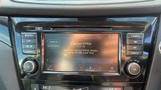 Nissan Qashqai 1.3 DiG-T N-Connecta 5dr [Glass Roof Pack] Petrol Hatchback